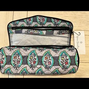 NWT Vera Bradley Paisley Roll Case